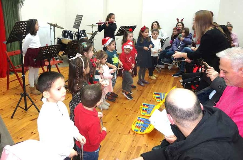 Χριστουγεννιάτικη Συναυλία της Μουσικής Σχολής Νίκαιας του Δήμου Κιλελέρ